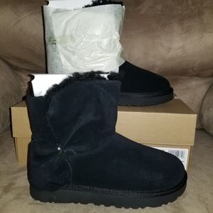 CLASSIC MINI TWIST UGG BOOTS
